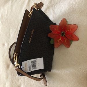 MICHAEL Michael Kors ‘Selma’ Messenger Bag